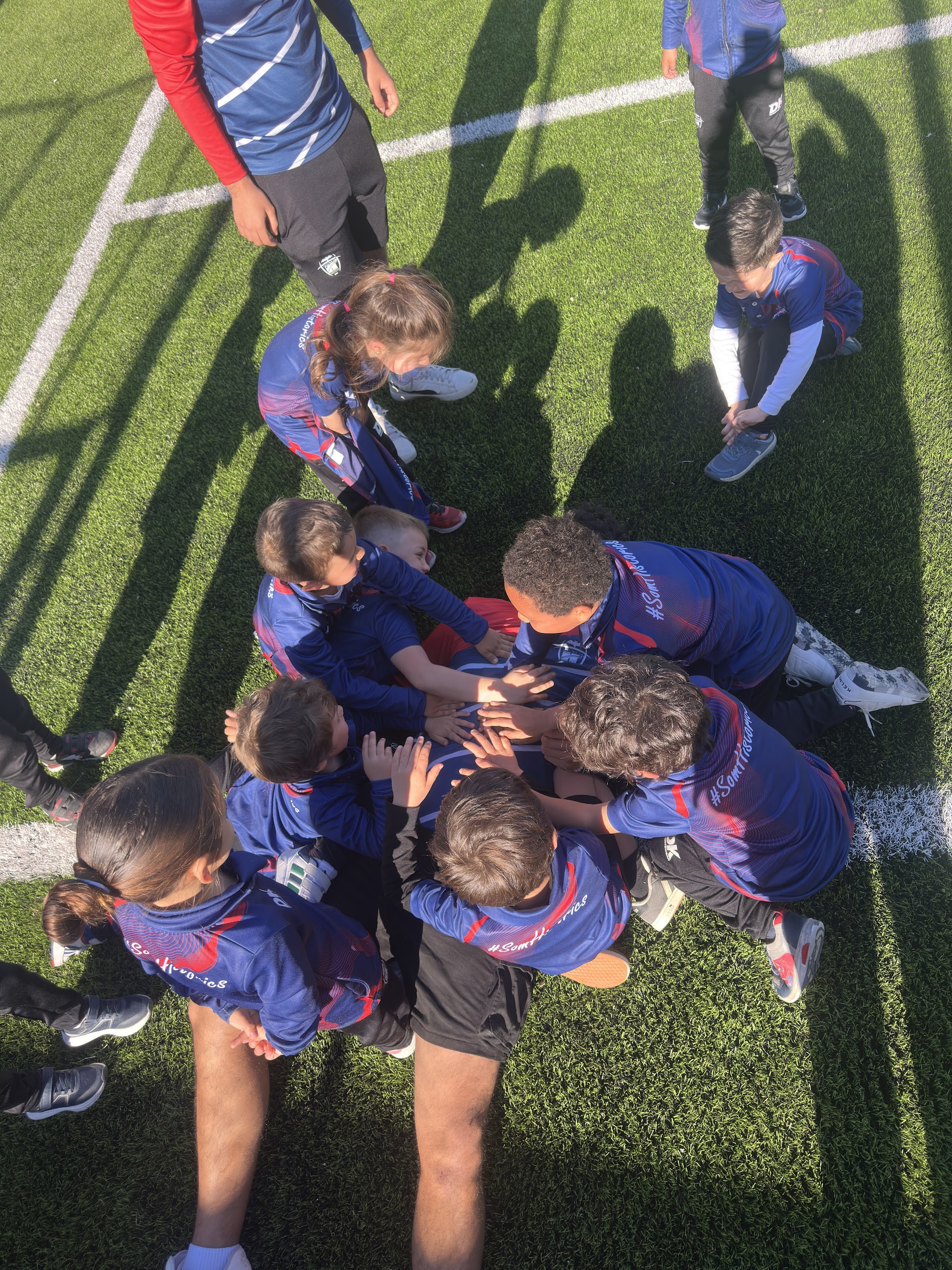 Los Querubines, unidos antes del partido: así se hace equipo